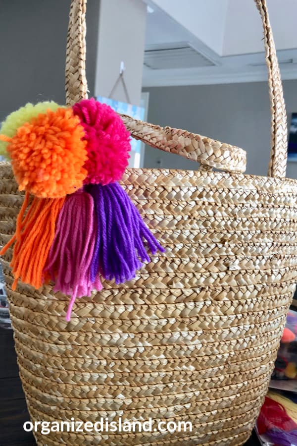 Colourful Tassels Pom Pom Bag Charm, Unique Tassels Charm for Purse, Multi  Pom Pom Zipper Charm, Unique Gift for Her AC1002-MUL - Etsy