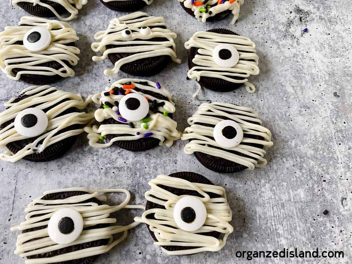 Oreo Monster Cookies for Halloween - My Gorgeous Recipes