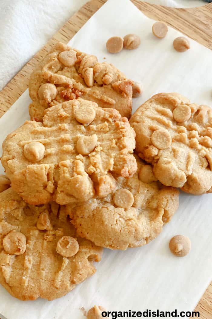 Old Fashioned Chewy Peanut Butter Cookies - Organized Island