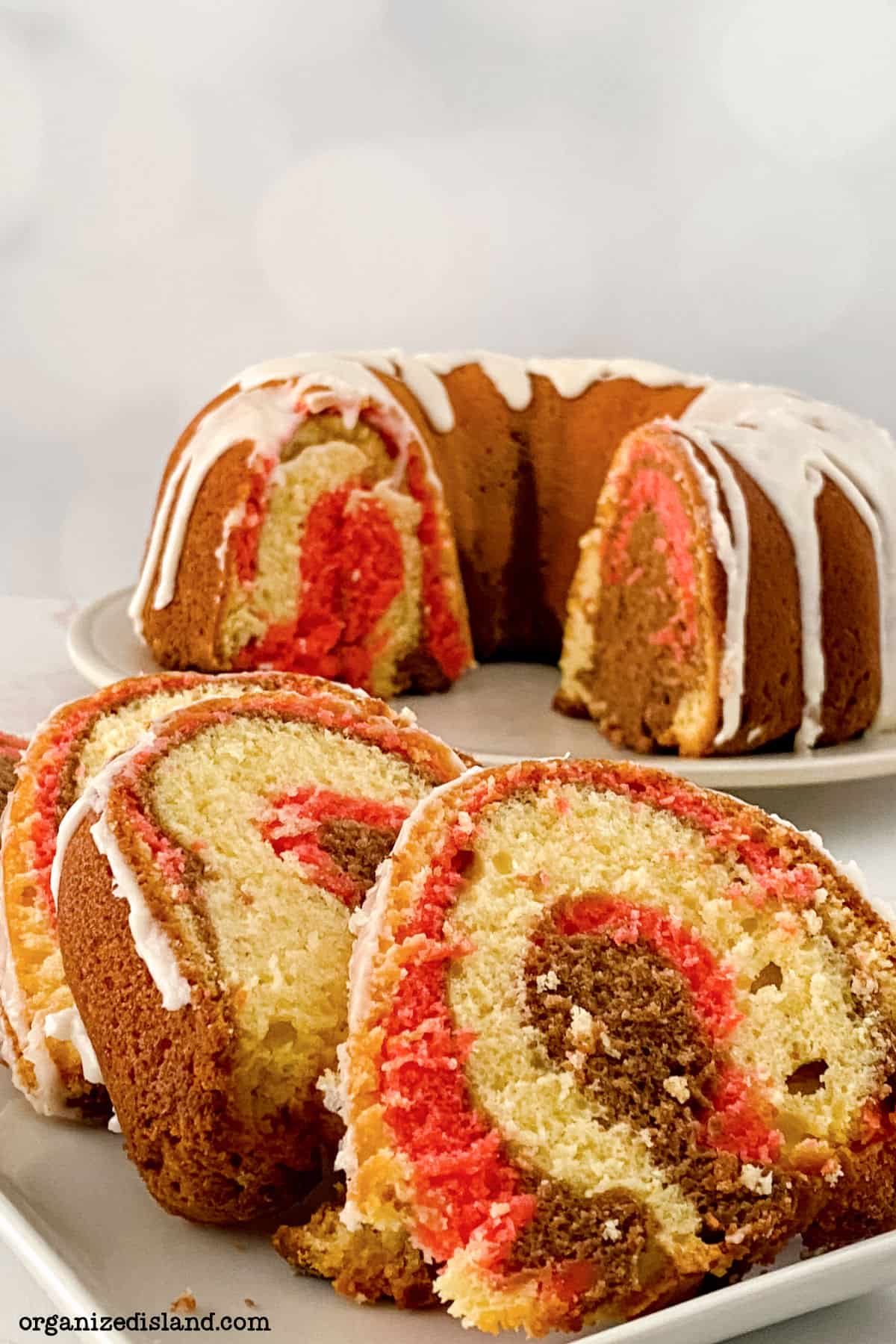 Neapolitan Cake - Sprinkle Bakes