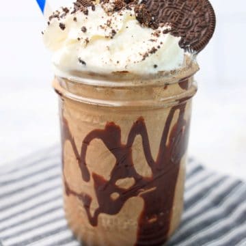 Chocolate Oreo Shake Easy